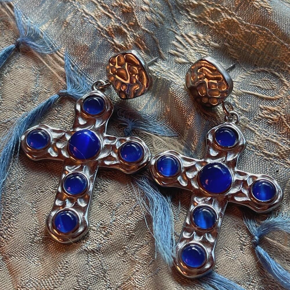 introducing the allegra earrings <33 designed by me :) made with stainless steel - Picture 2 of 7